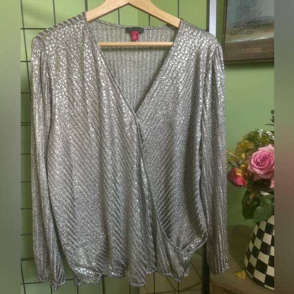 Vince Camuto Tops - Vince Camuto Gray Shimmer Long Sleeve Drape Front Blouse Size 2 XL